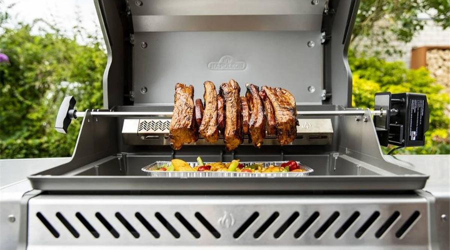 Copertura Per Barbecue Napoleon Rogue 525 Series - Impermeabile, Resistente Ai Raggi UV, Con Cinghie Regolabili E Prese D'aria