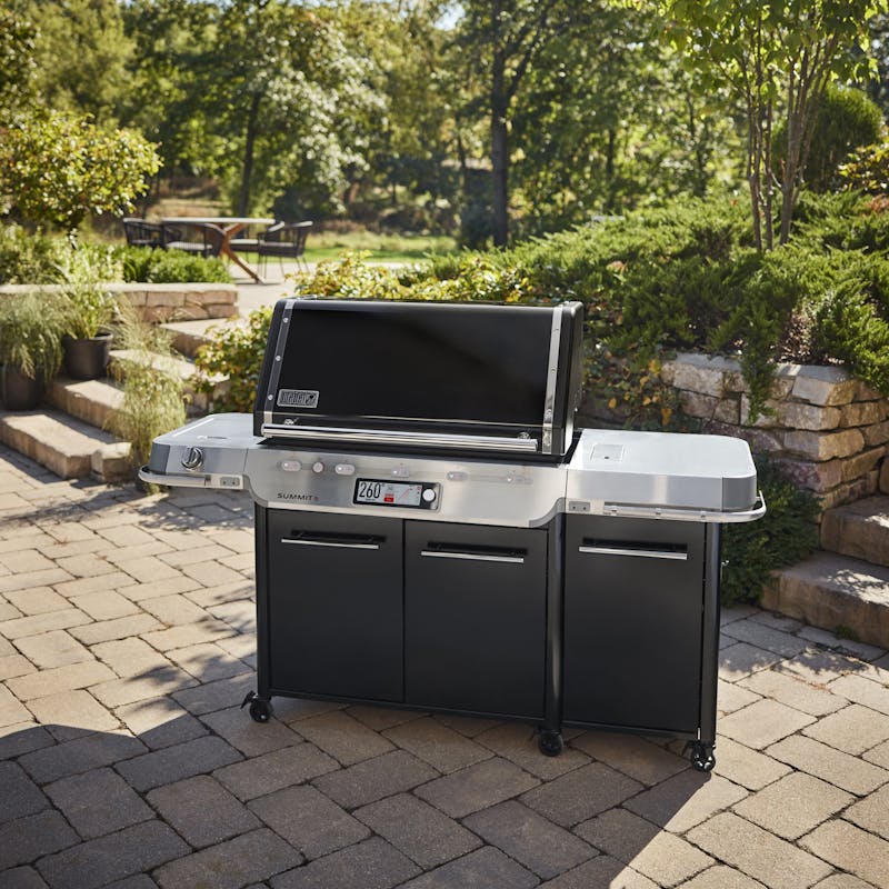 Weber Summit FS38X Inox con touchscreen e ripiani laterali